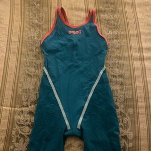 ***SOLD*** Arena  Powerskin Carbon Glide Open Back size 24